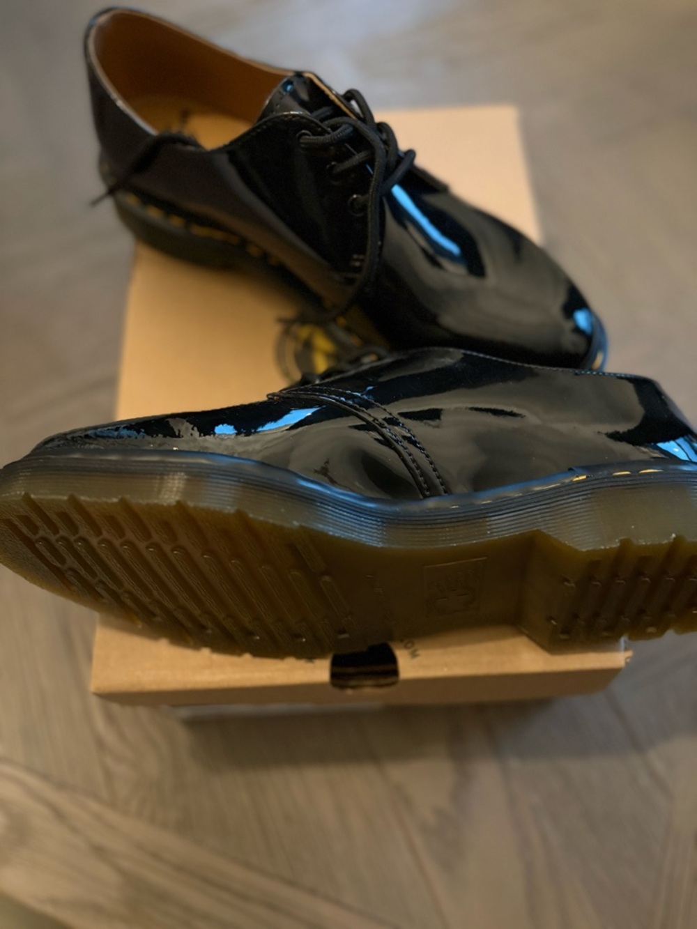 Dr. Martens 1461 Glossy Black Patent Lamper Lace-Up Shoes NEW